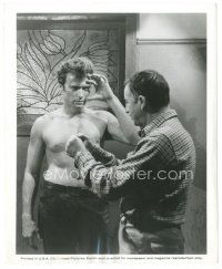 5k271 COOGAN'S BLUFF candid 8.25x10 still '68 Don Siegel gives barechested Clint Eastwood direction