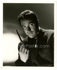 5k391 GENE KELLY deluxe 8.25x10 still '49 great creepy close up with knife from Black Hand!