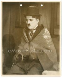 5k416 GOLD RUSH deluxe 8x10 key book still '25 wonderful close up of Charlie Chaplin w/ hat & cane!
