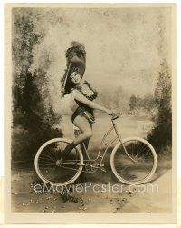 5k620 MARILYN MONROE 8x10.25 still '60 recreating Lillian Russell pose on bike by Richard Avedon!