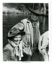 5k771 ROOSTER COGBURN candid 8x9.75 still '75 John Wayne & Katharine Hepburn first time together!