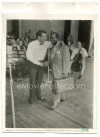 5k785 SATCHMO THE GREAT candid 8x11 key book still '57 Leonard Bernstein greets Louis Armstrong!