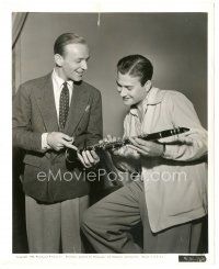 5k791 SECOND CHORUS candid 8.25x10 still '40 Artie Shaw gives film-used clarinet to Fred Astaire!