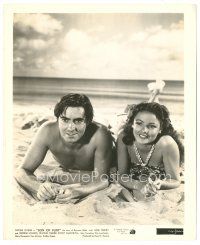 5k812 SON OF FURY 8.25x10 still '42 great close image of Tyrone Power & Gene Tierney on beach!