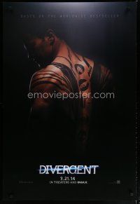 5p247 DIVERGENT teaser DS 1sh '14 cool image of Theo James' back tattoos!