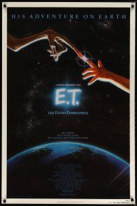 5p264 E.T. THE EXTRA TERRESTRIAL 1sh '83 Drew Barrymore, Steven Spielberg classic, Alvin art!