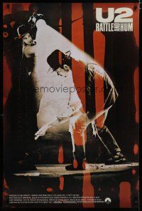 5p794 U2 RATTLE & HUM 1sh '88 great image of Irish rockers Bono & The Edge performing on stage!