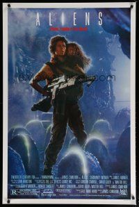 5y037 ALIENS 1sh '86 James Cameron, Signourney Weaver as Ripley, this time it's war!
