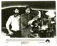 6c464 INDIANA JONES & THE TEMPLE OF DOOM candid 8x10 still '84 George Lucas & Steven Spielberg!