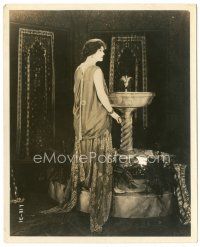 6c662 MOTHER OF HIS CHILDREN 8.25x10 still '20 full-length Gladys Brockwell by cool fountain!