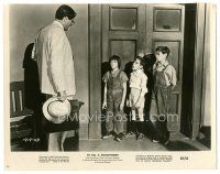 6c910 TO KILL A MOCKINGBIRD 8x10 still '62 Gregory Peck with Dill, Scout & Jem at courtroom!