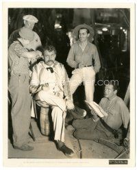 6c977 WHITE WOMAN candid deluxe 8.25x10 still '33 Charles Laughton on set with Bickford & Taylor!