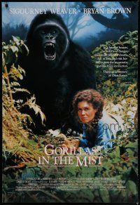6e346 GORILLAS IN THE MIST int'l 1sh '88 Sigourney Weaver as Dian Fossey, in the jungle!