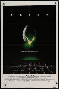 6g038 ALIEN 1sh '79 Ridley Scott outer space sci-fi classic, cool hatching egg image!