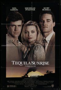 6g854 TEQUILA SUNRISE 1sh '88 sexy Michelle Pfeiffer between Mel Gibson & Kurt Russell!
