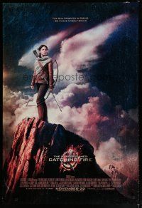 6m409 HUNGER GAMES: CATCHING FIRE advance DS 1sh '13 Jennifer Lawrence w/bow on mountain!