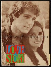6p203 LOVE STORY souvenir program book '70 Ali MacGraw & Ryan O'Neal, classic romance!