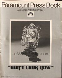 6p538 DON'T LOOK NOW pressbook '74 Julie Christie, Donald Sutherland, directed by Nicolas Roeg!