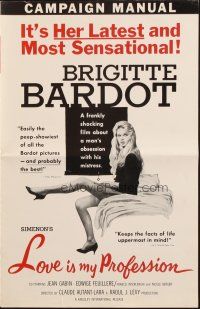 6p689 LOVE IS MY PROFESSION pressbook '59 sexy Brigitte Bardot, Simenon's En Cas de Malheur!