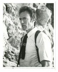 6t454 CLINT EASTWOOD 8x10 still '77 bewildered close up directing & starring in The Gauntlet!