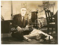 6t486 DARK PASSAGE 7.5x9.75 still '47 bandaged Humphrey Bogart finds man beat to death w/ trumpet!