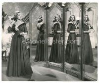 6t641 HOW TO MARRY A MILLIONAIRE 8.25x10 still '53 sexy Lauren Bacall checking herself in mirrors!