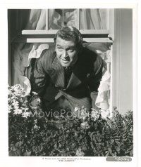 6t671 JACKPOT 8.25x10 still '50 c/u of James Stewart leaning out of window by hedge!