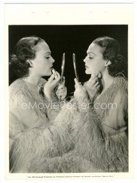 6t692 KATHERINE DEMILLE 8x11 key book still '35 double image applying the final touches of makeup!