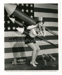 6t162 PIPER LAURIE 8.25x10 still '52 shielding her ears from giant firecrackers on 4th of July!