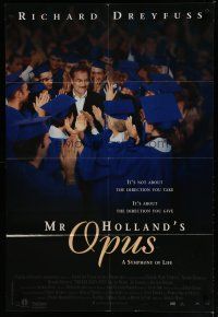 6w499 MR. HOLLAND'S OPUS English 1sh '96 Richard Dreyfuss, great different graduation image!