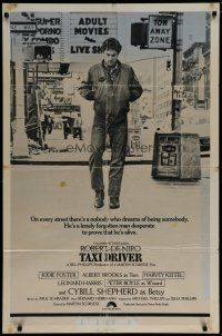 6w822 TAXI DRIVER int'l 1sh '76 classic c/u of Robert De Niro walking, Martin Scorsese!