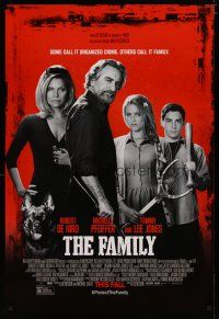 6x285 FAMILY advance DS 1sh '13 Robert De Niro, Michelle Pfeiffer & kids w/weapons!