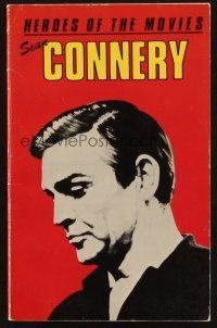 7d324 HEROES OF THE MOVIES SEAN CONNERY English softcover book '82 biography of his Bond career!