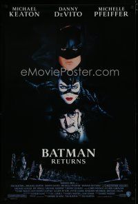 7f063 BATMAN RETURNS 1sh '92 image of Michael Keaton, Danny DeVito, Michelle Pfeiffer!