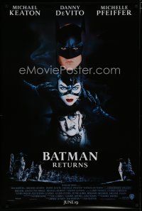 7f064 BATMAN RETURNS advance 1sh '92 image of Michael Keaton, Danny DeVito, Michelle Pfeiffer!