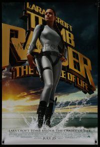 7f776 TOMB RAIDER THE CRADLE OF LIFE advance DS 1sh '03 full-length image of sexy Angelina Jolie!