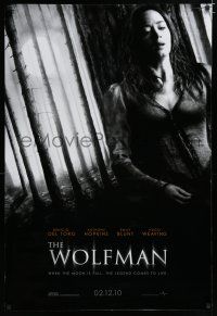 7f836 WOLFMAN teaser DS 1sh '10 cool image of Emily Blunt in forest!