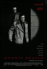 7k233 DONNIE BRASCO DS 1sh '97 Al Pacino is betrayed by undercover cop Johnny Depp!