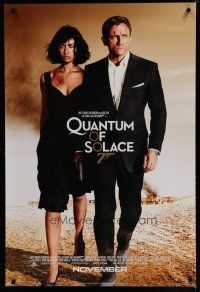 7k630 QUANTUM OF SOLACE int'l advance DS 1sh '08 Daniel Craig as James Bond, sexy Olga Kurylenko!