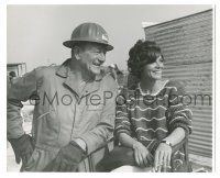 7s362 HELLFIGHTERS candid 8.25x10 still '69 John Wayne laughing with Katharine Ross on the set!