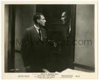 7s381 HOUSE ON HAUNTED HILL 8.25x10 still '59 c/u of Vincent Price pointing gun at Alan Marshal!
