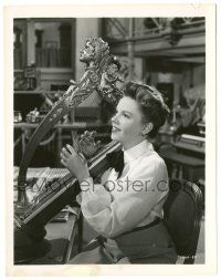 7s401 IN THE GOOD OLD SUMMERTIME 8x10.25 still '49 great c/u of Judy Garland playing ornate harp!