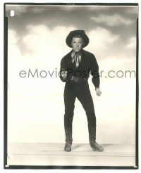 7s491 LAST SUNSET 8x10 key book still '61 best portrait of cowboy Kirk Douglas with gun drawn!