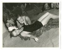 7s557 MANNEQUIN 8.25x10 still '38 sexy Joan Crawford in swimsuit with Alan Curtis on beach!