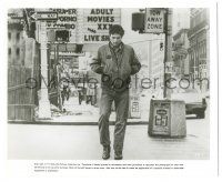 7s860 TAXI DRIVER 8.25x10 still '76 classic image of Robert De Niro walking, Martin Scorsese!