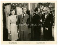 7s785 SKY'S THE LIMIT 8x10.25 still '43 Fred Astaire & Joan Leslie watch a sailor romancing girl!