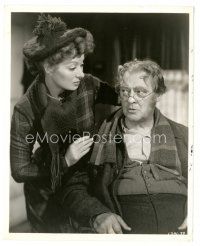 7s924 VALLEY OF DECISION 8x10 still '45 great close up of Greer Garson & father Lionel Barrymore!