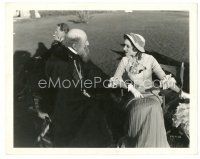 7s926 VANESSA: HER LOVE STORY candid 8x10.25 still '35 Helen Hayes & man impersonating Tennyson!