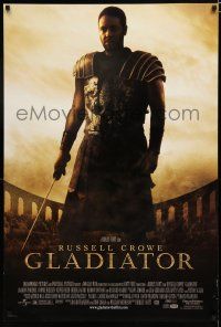 7w230 GLADIATOR DS 1sh '00 Ridley Scott, cool image of Russell Crowe in the Coliseum!