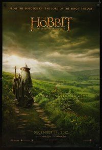 7w278 HOBBIT: AN UNEXPECTED JOURNEY teaser DS 1sh '12 cool image of Ian McKellen as Gandalf!